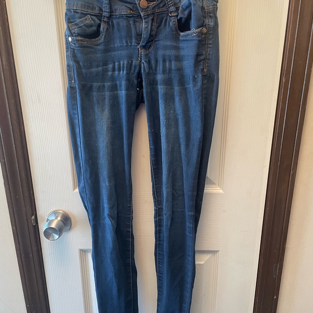 Blue Skinny Jeans with Subtle Fading and Whiskering
